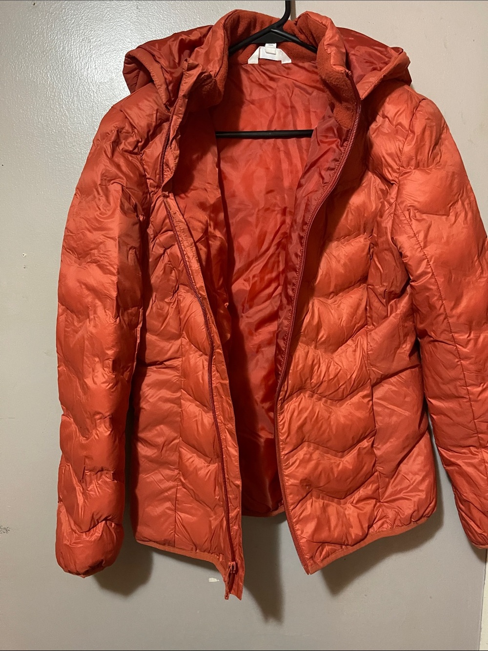 Time and Tru Women's Hooded Puffer Jacket in Bright Orange